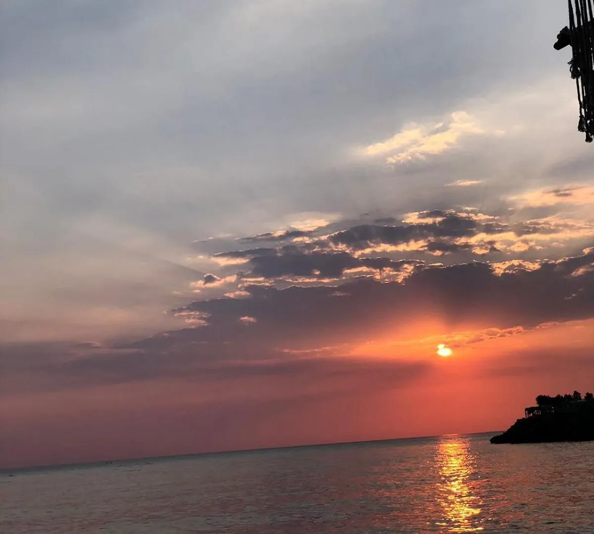 Nnn Apartment Mali i Rencit 0*,  Albania